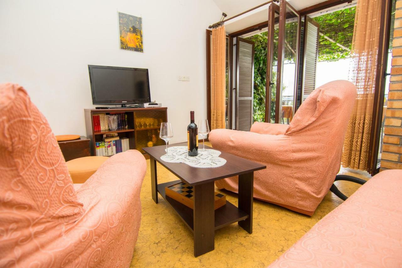 Vacation Home Mirjana Seget Vranjica Exterior photo